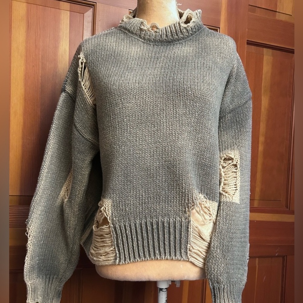 Distressed Oversized Sweater. - Picture 4 of 16